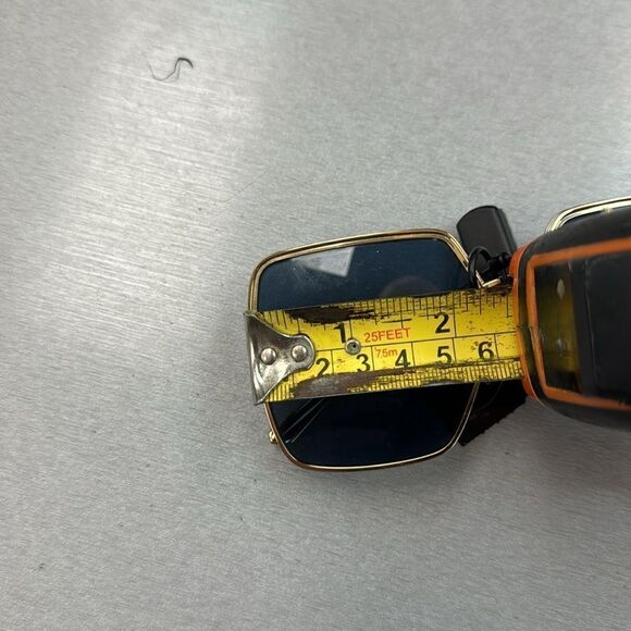 Cristian Dior shades 🤩 - Picture 7 of 9